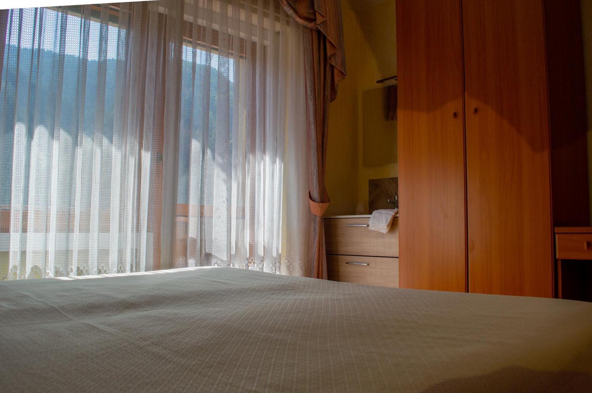 Hotel Serena - Tre Cime Views เอารอนโซ ดิ คาโดเร ภายนอก รูปภาพ