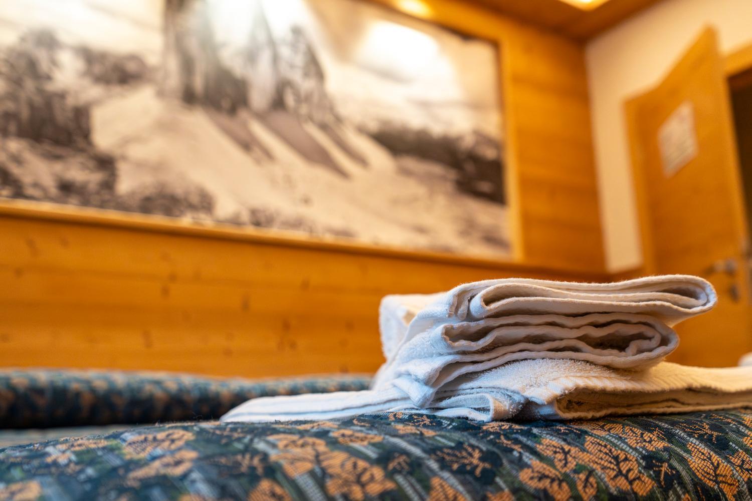 Hotel Serena - Tre Cime Views เอารอนโซ ดิ คาโดเร ภายนอก รูปภาพ